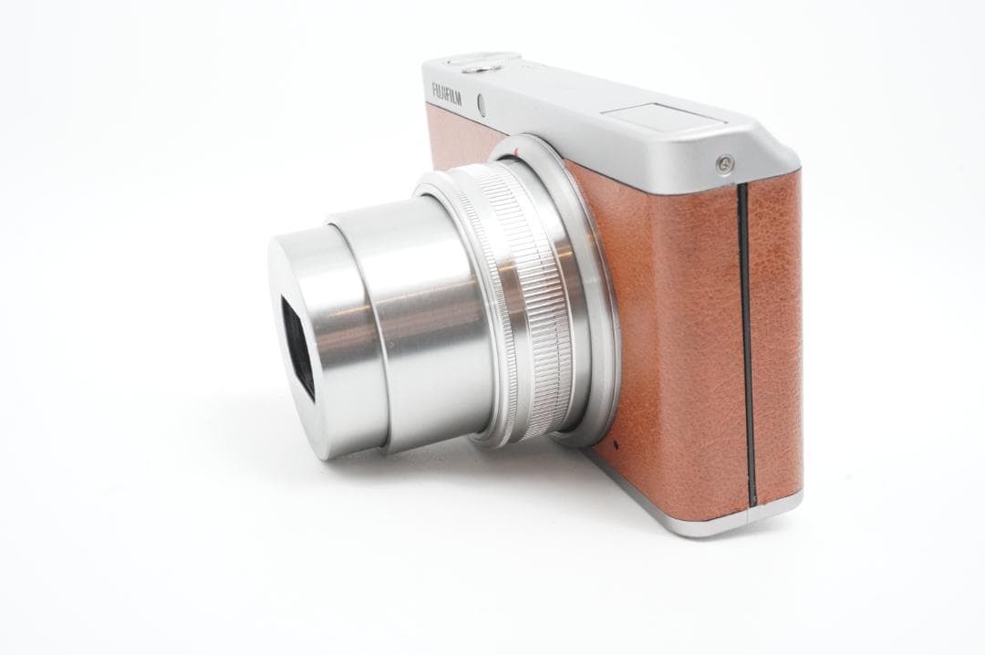 【美品】FUJIFILM XF1 ブラウン デジカメ 充電器 SDカードセット