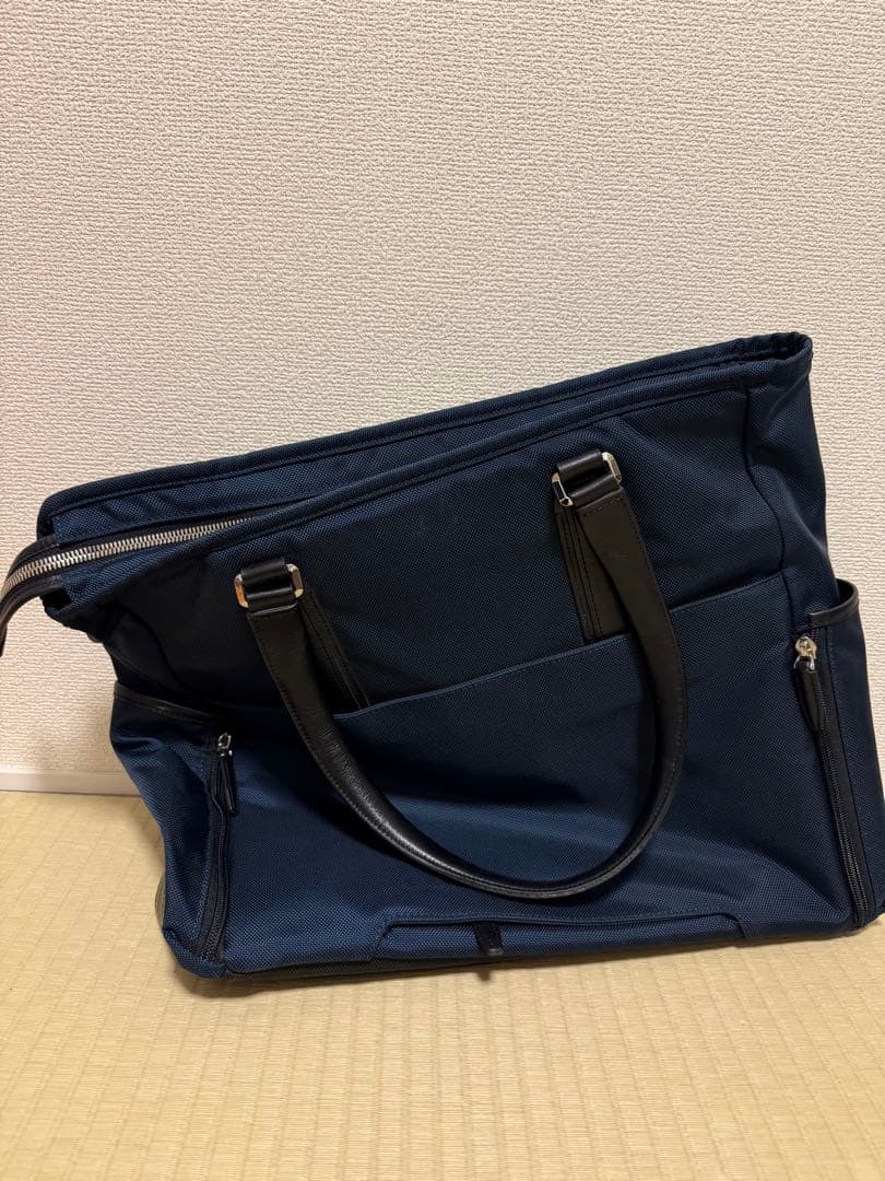 トゥミ　トートバック