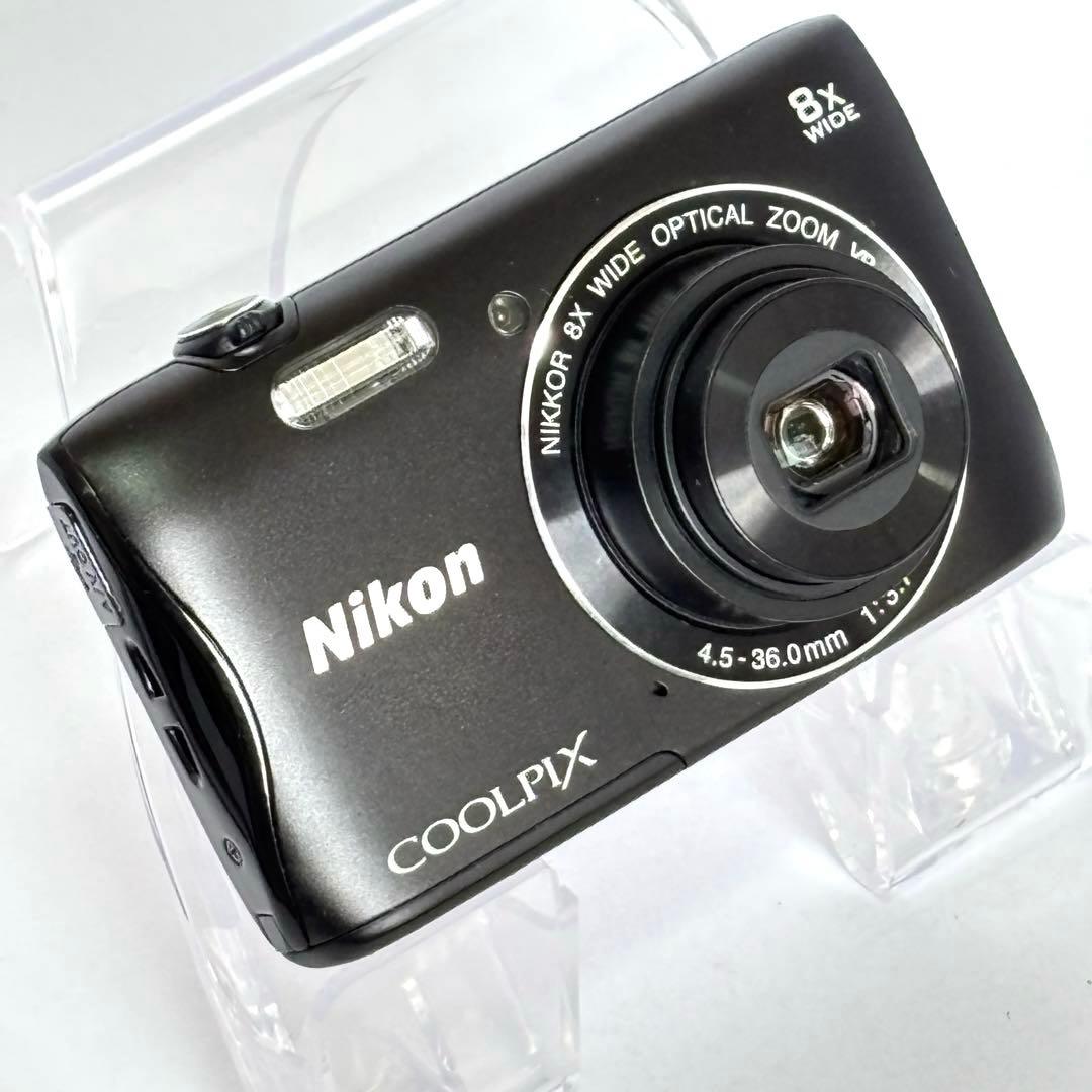 【美品】Nikon coolpix S3700 ニコン　デジカメ　SDカード付