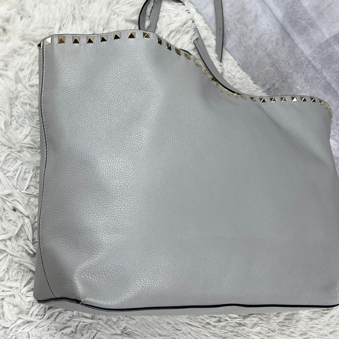 美品 ヴァレンティノガラヴァーニ レザー 2WAY ショルダーバッグ スタッズ