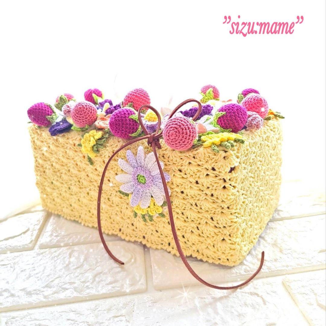 プックリ苺&お花たち＊BOX型＊2段重ね＊ティッシュカバーを2品