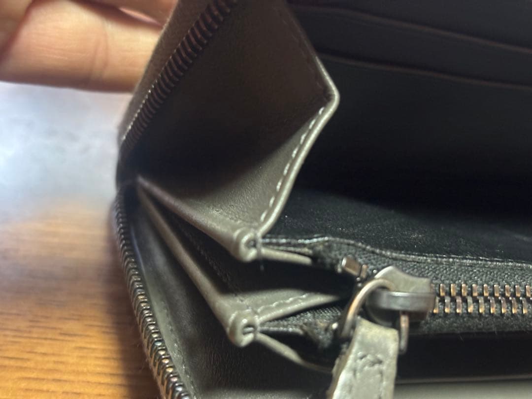 グレー レザー 編み込み ボッテガ長財布