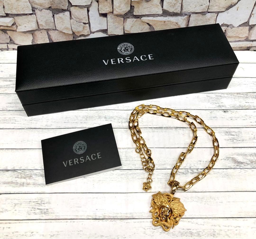 VERSACE ヴェルサーチ ゴールドネックレス　6851