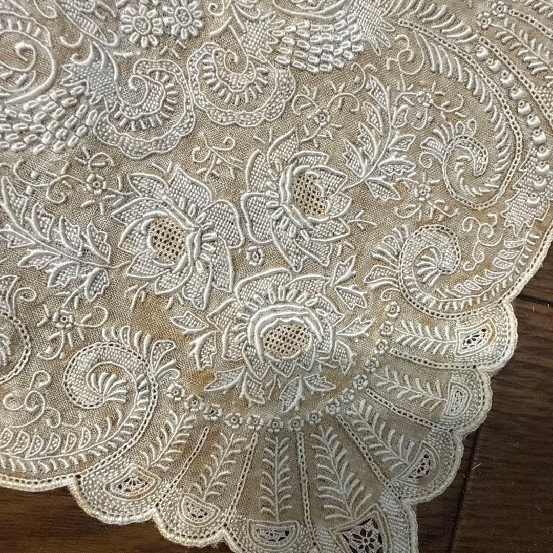 スワトー　汕頭　ハンカチ　手刺繍　刺繍　タオル　ホワイト