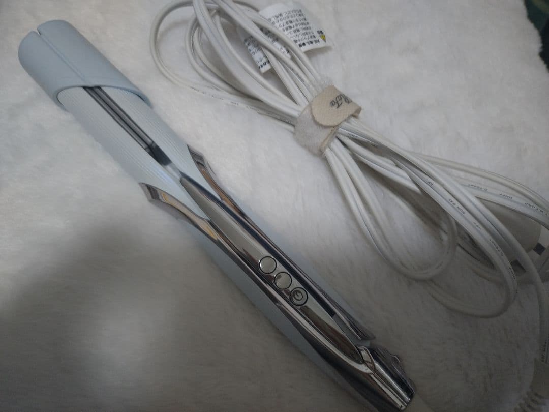 ReFa ストレートアイロン 白