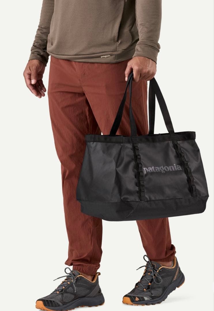 【新品/未使用/未開封】パタゴニア ブラックホール　トート25L 49032