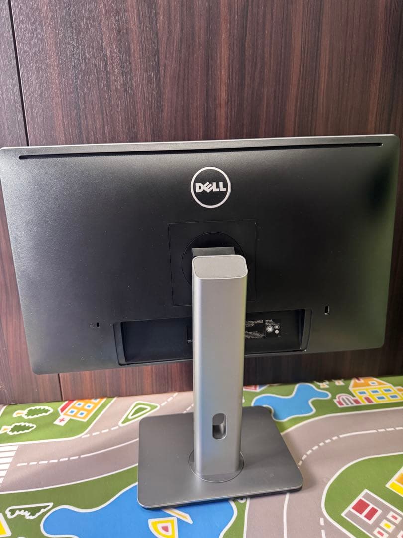 Dell 4Kモニター 23.8インチ P2415Q