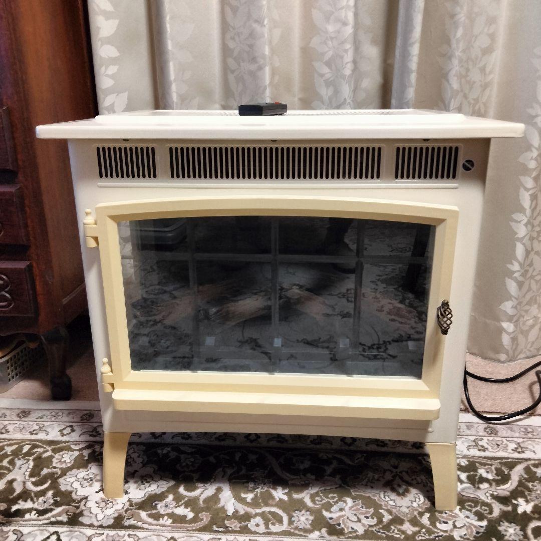 暖炉型ファンヒーターアイボリー QVC美品リモコン、取説付き動作確認済