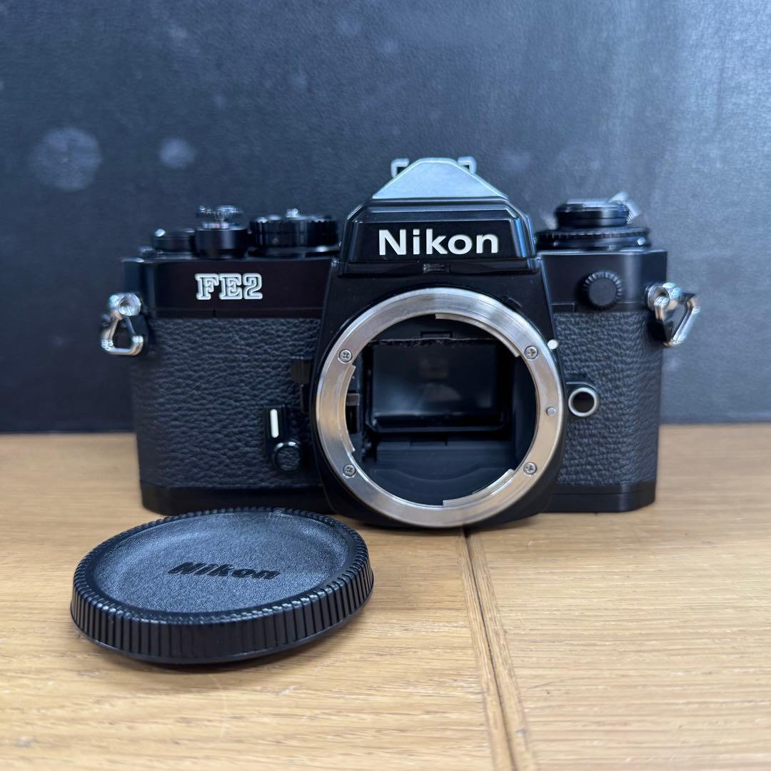 美品 Nikon FE2 ブラックボディ フィルムカメラ 一眼レフ