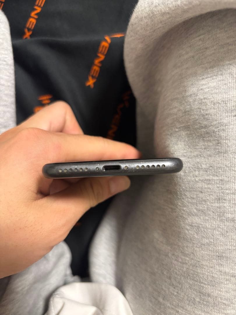 iPhone8 256GB SIMフリー　割れなし　ブラック　箱付き