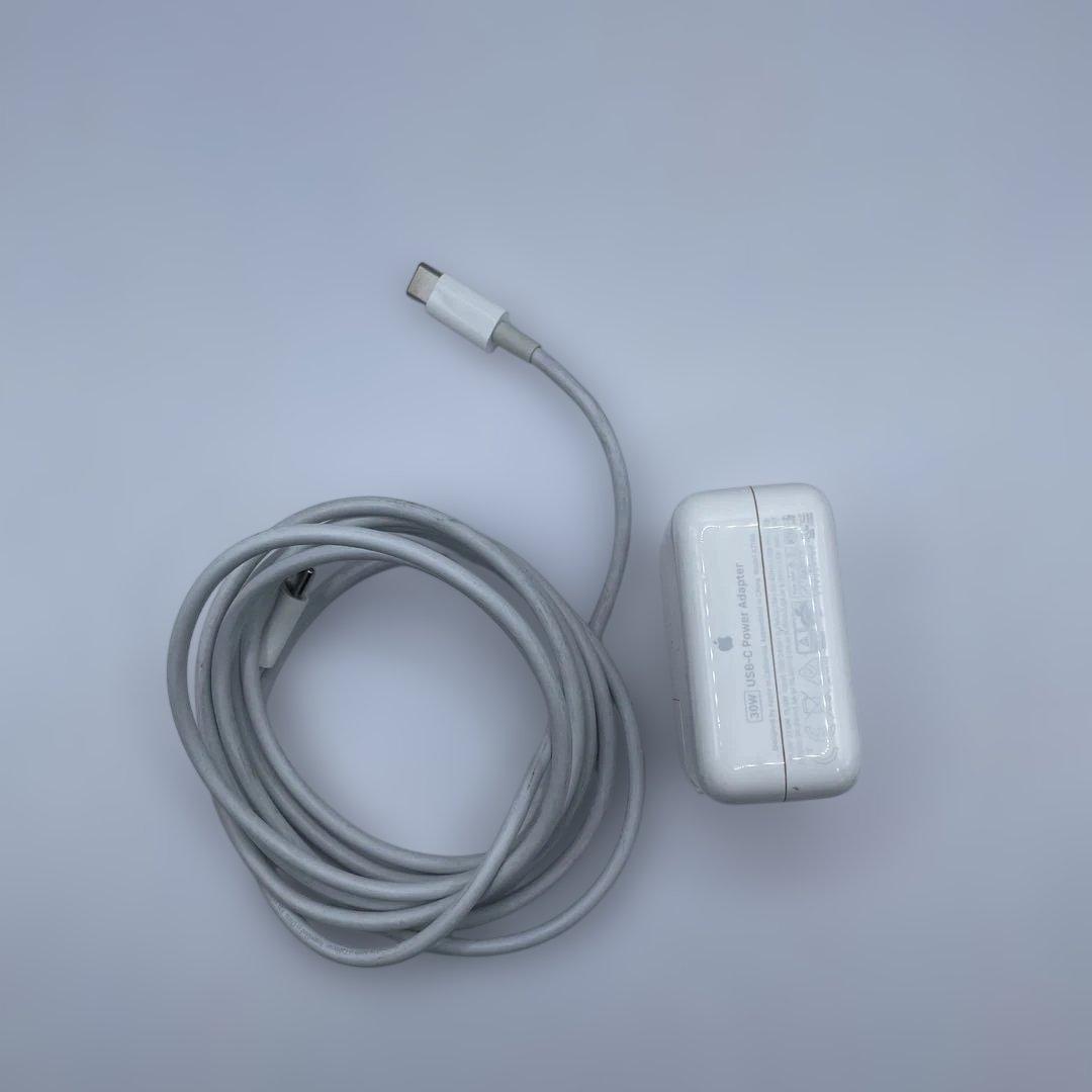 MacBook Pro 13インチ(2020年モデル/ M1チップ)