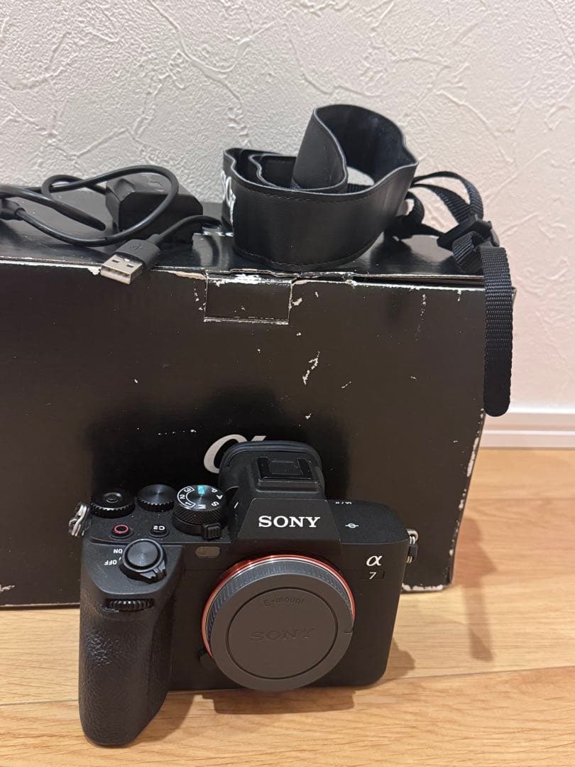 SONY α7 IV ミラーレス一眼 本体 箱付き 送料込み