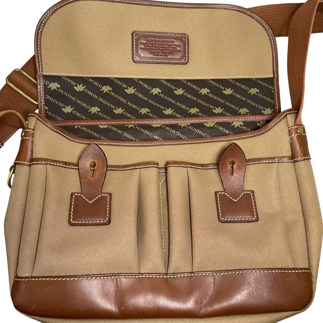 【美品】HUNTING WORLD ハンティングワールド　メッセンジャーバッグ