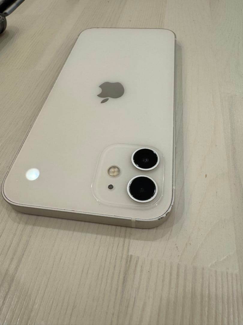 Apple iPhone12 ホワイト 本体　128GB