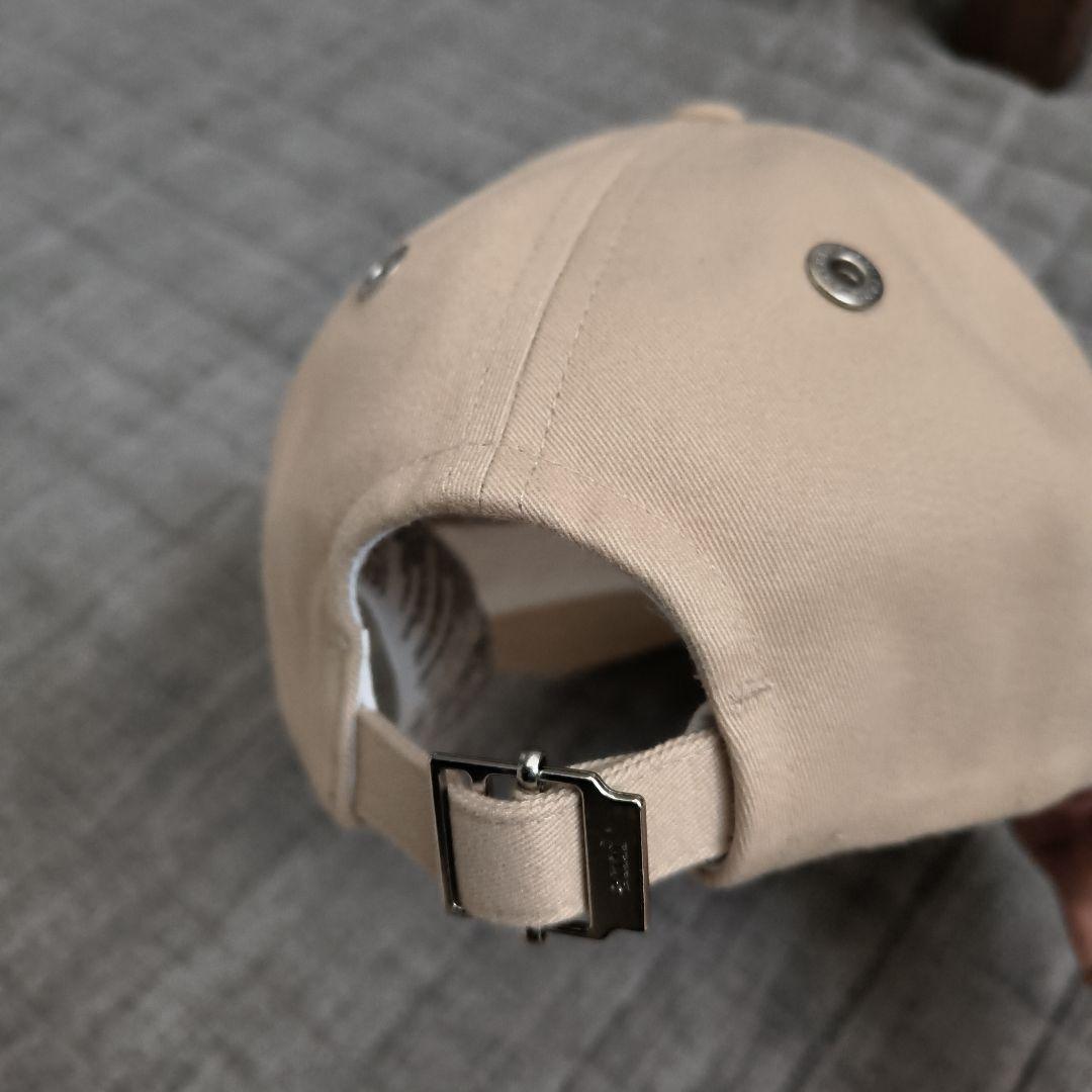 ami ベージュ キャップ ハート刺繍