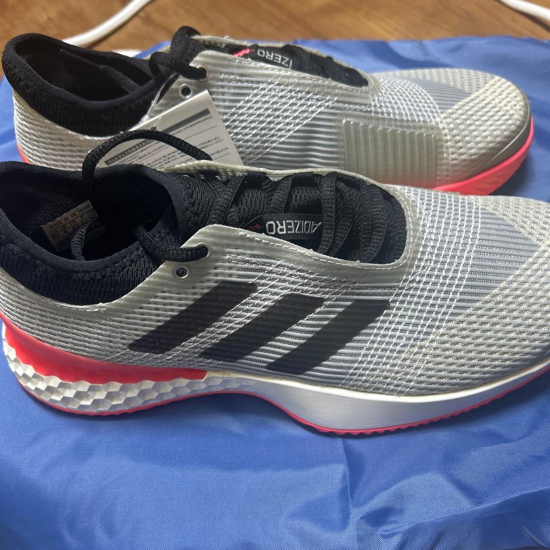 新品未使用　アディダス テニスシューズ メンズ 26.5ウーバーソニック３マルチ