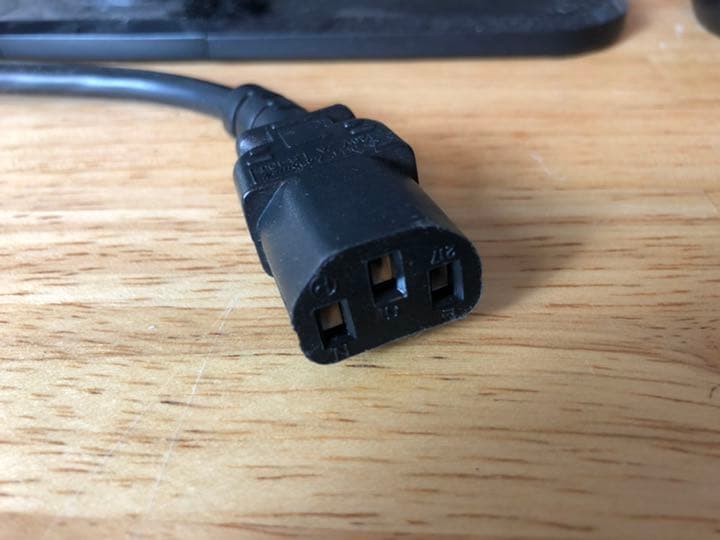 DELL SE198WFP ディスプレイ　19インチ