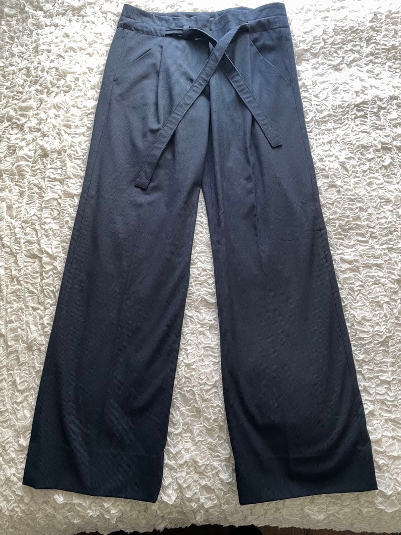 美品•アルマーニジーンズ　パンツスーツ