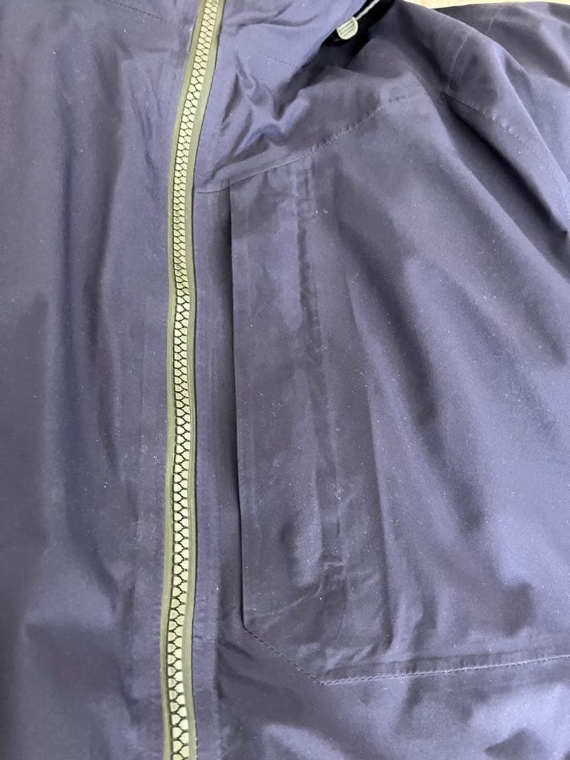 Burton AKフード付きスキージャケット紫/レッド