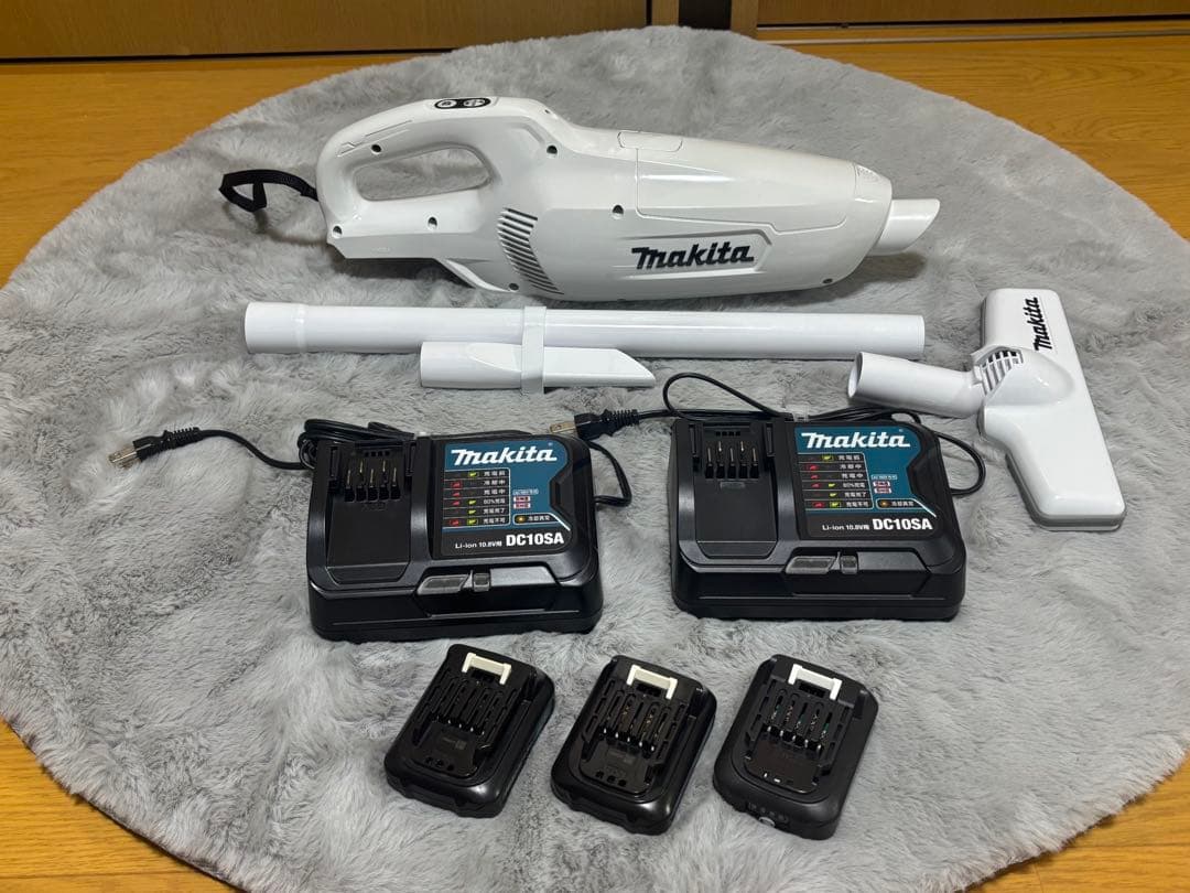 マキタ CL107FD スティッククリーナー バッテリー3個 & 充電器2個付き