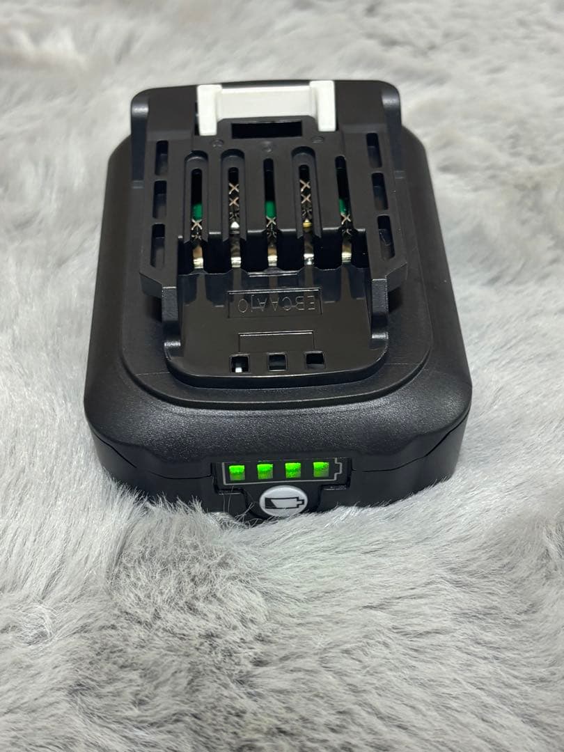 マキタ CL107FD スティッククリーナー バッテリー3個 & 充電器2個付き