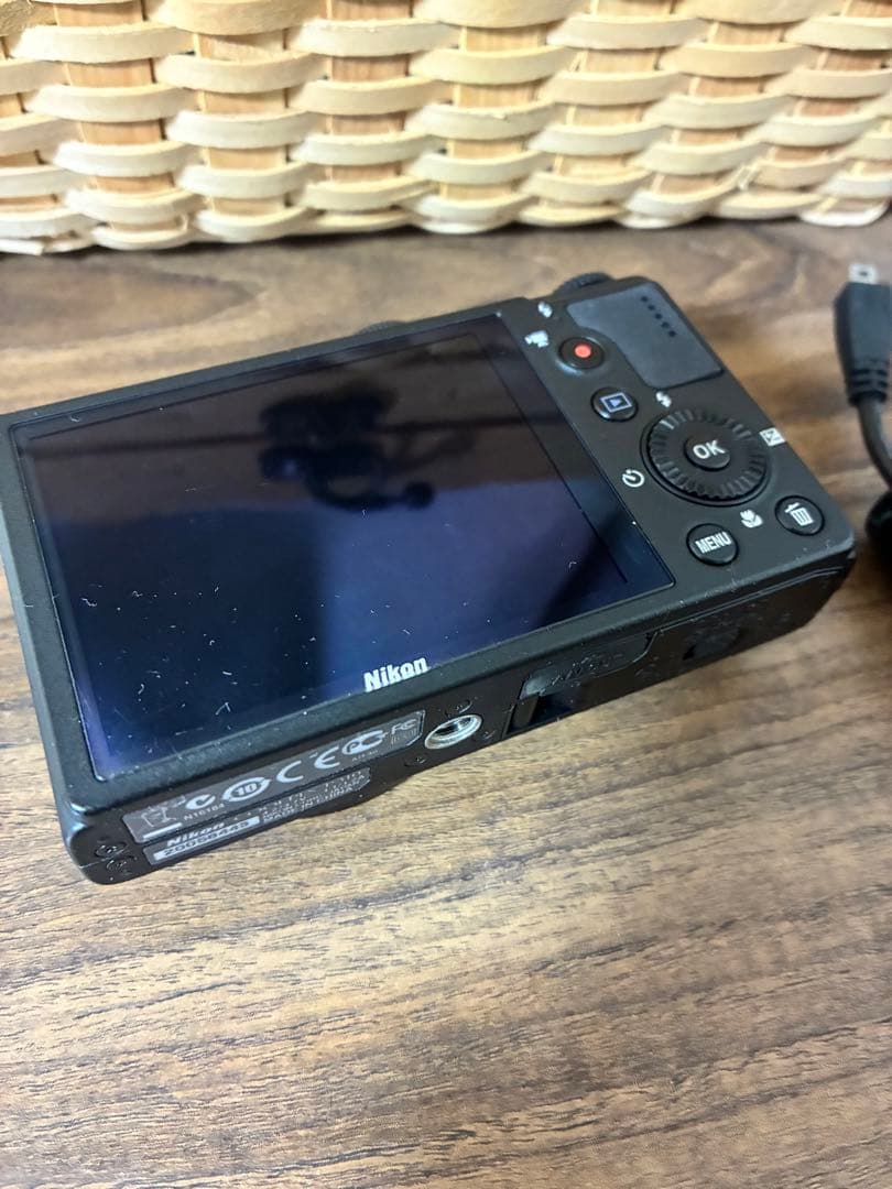 Nikon P310 動作確認済み　画面傷あり　現像には支障なし