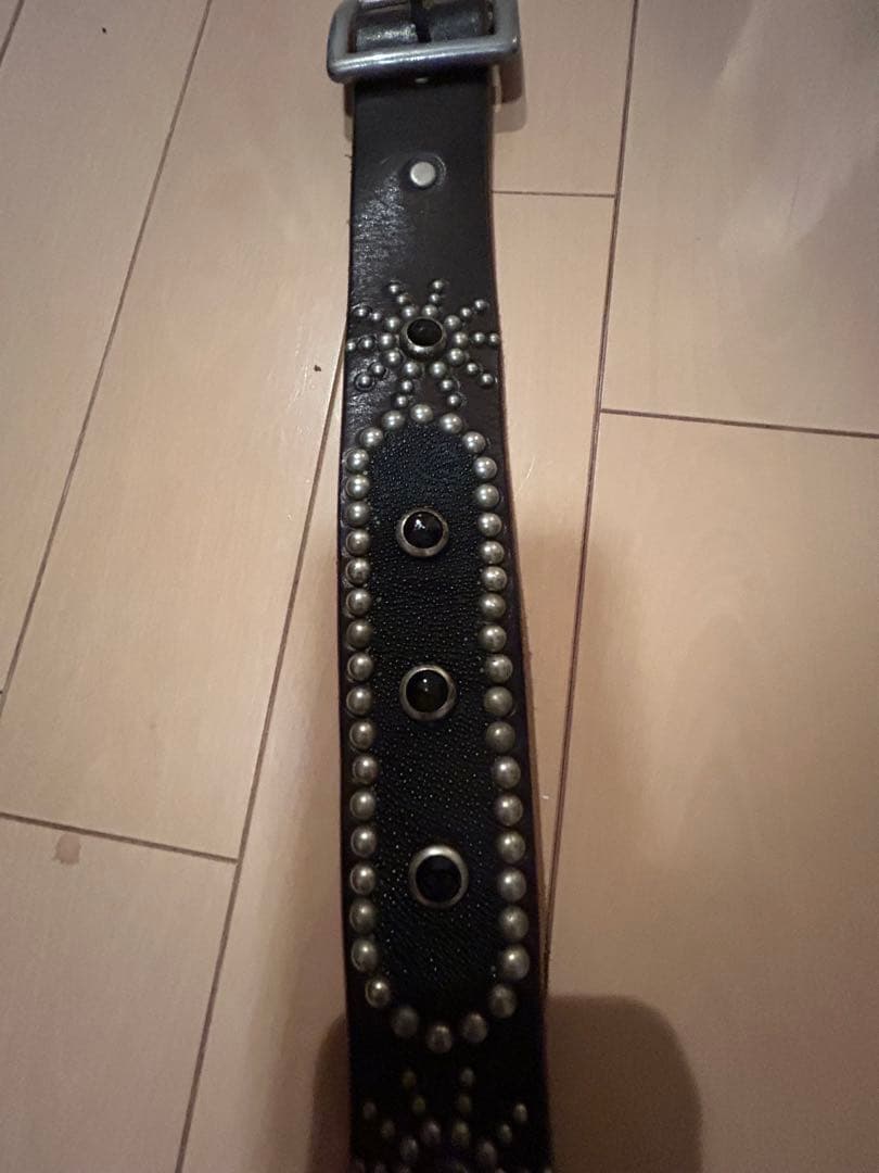 HTC スタッズ装飾 ブラックレザーベルト