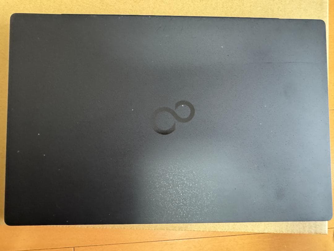 Fujitsu LIFEBOOK UH FMVU75H3B13.3型