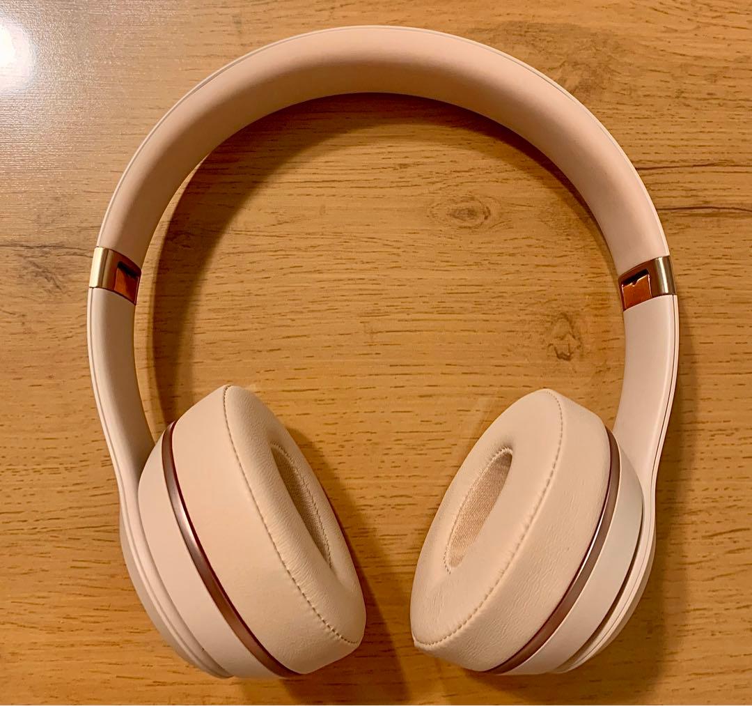 美品\限定モデル！beats solo 3ワイヤレス ヘッドホン　ピンクゴールド