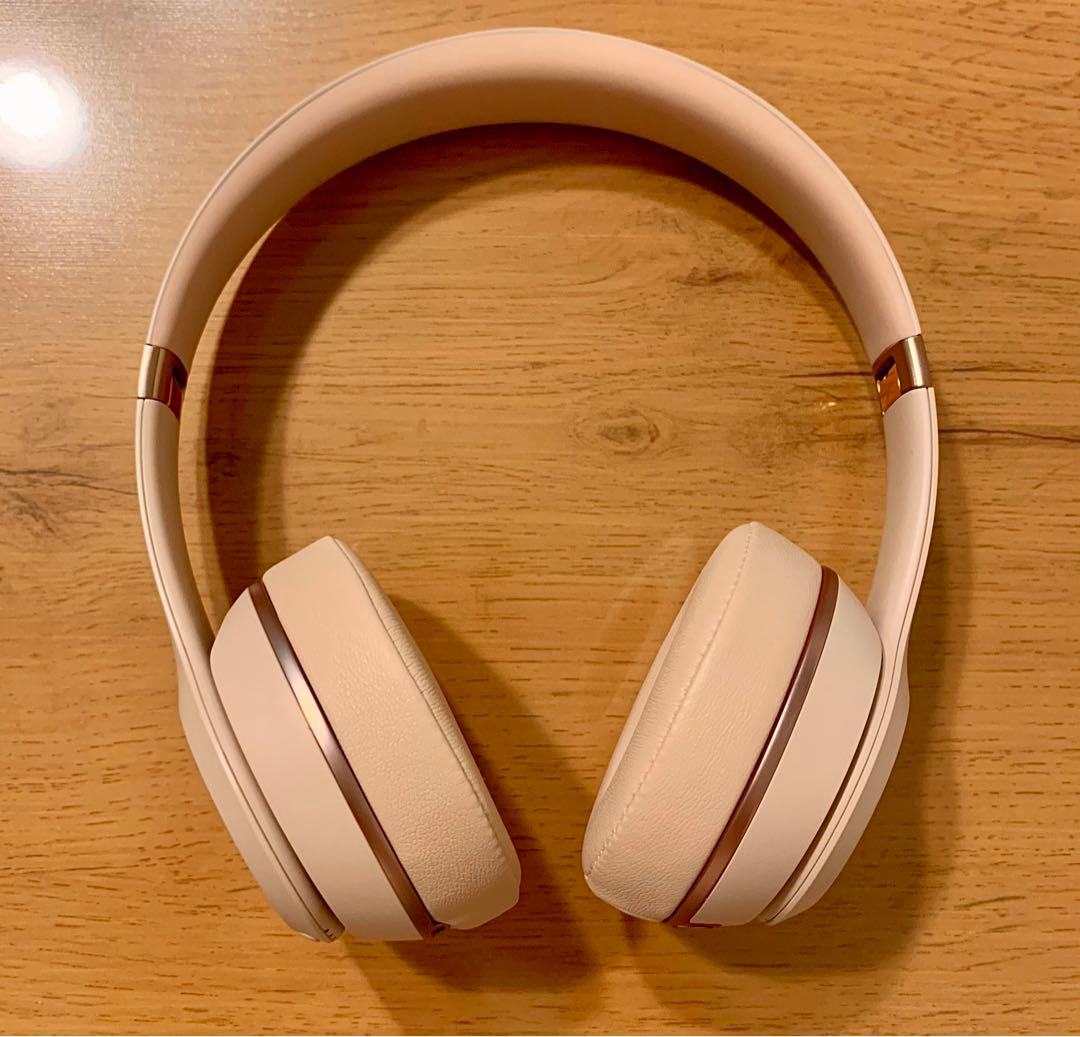 美品\限定モデル！beats solo 3ワイヤレス ヘッドホン　ピンクゴールド