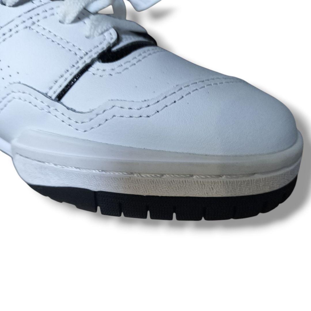 【ニューバランス】完売品　タグ付き　スニーカー　BB550HA1　白×黒　26㎝