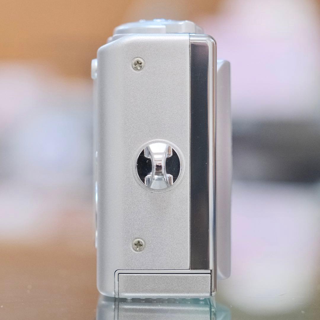 美品名機 動作品 平成レトロ CCD FUJI FILM FinePix F11