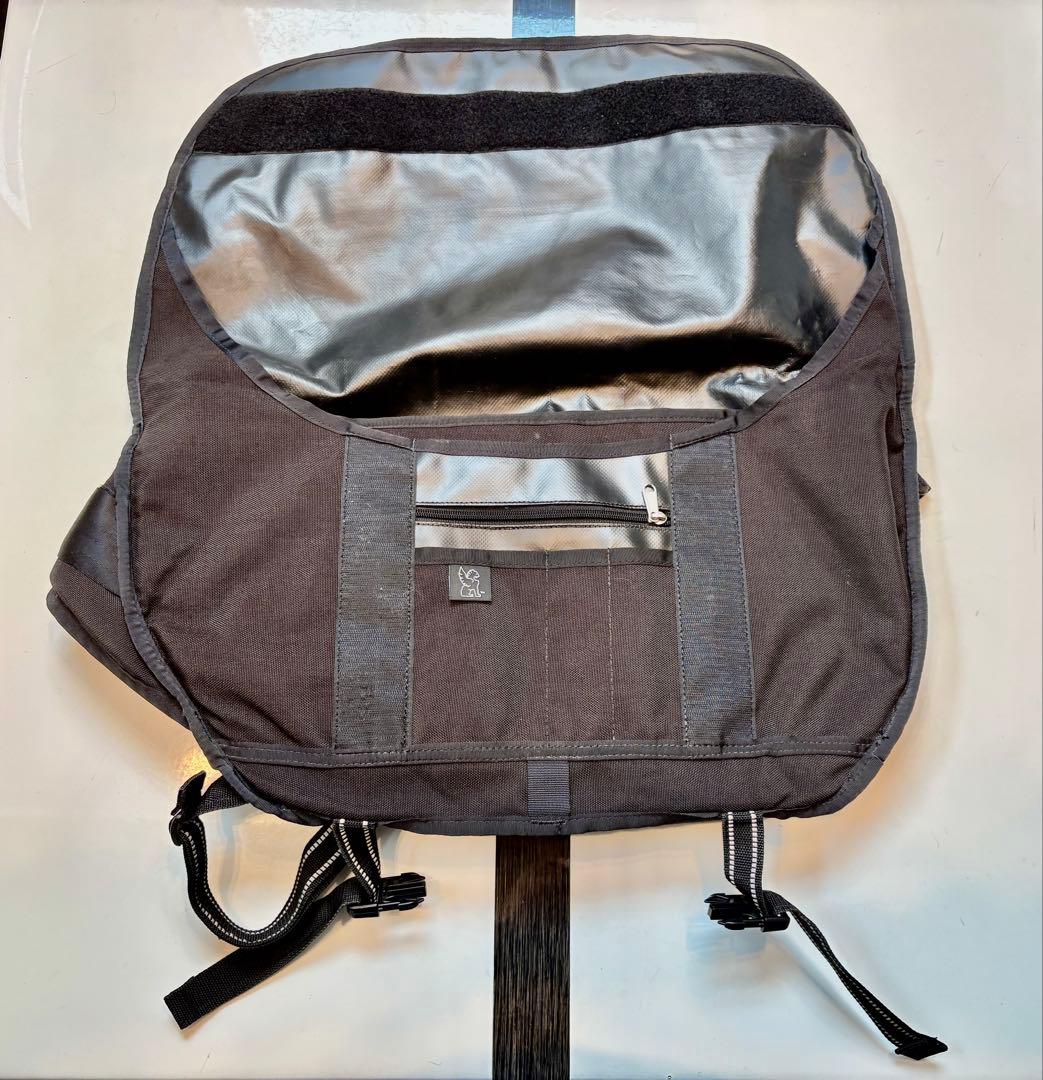 Chrome メッセンジャーバッグ ブラック ミニポーチ付き ブラックバックル