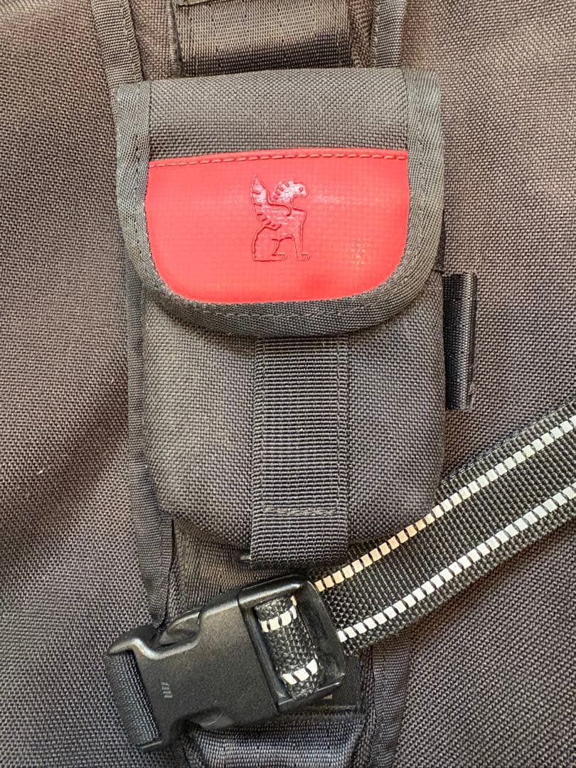 Chrome メッセンジャーバッグ ブラック ミニポーチ付き ブラックバックル