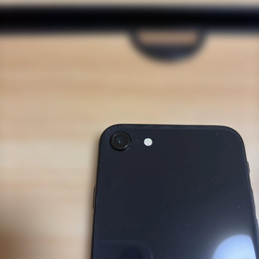 【美品】iphoneSE 第二世代 64GB ブラック