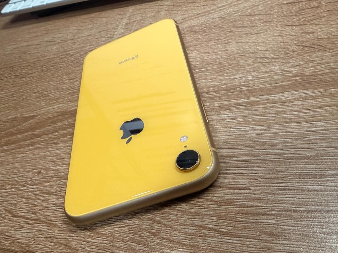 【画面に線あり】iPhone XR 64GB イエローSIMフリー