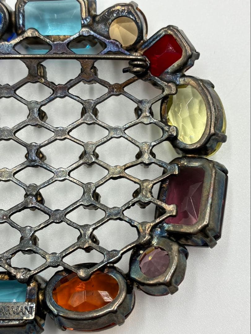 GIORGIO ARMANI ジョルジオ アルマーニ マルチカラー大ぶりブローチ