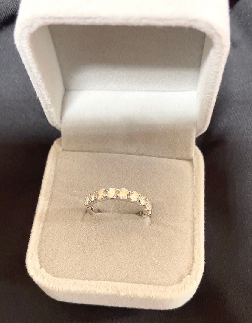 【正月セール】ハーフエタニティリング ダイヤモンド６号プラチナ　0.9カラット