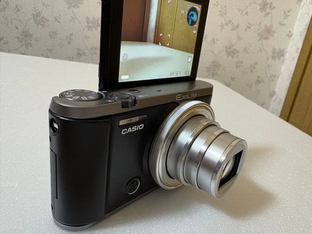 CASIO EXILIM EX-ZR3100 コンパクトデジタルカメラ