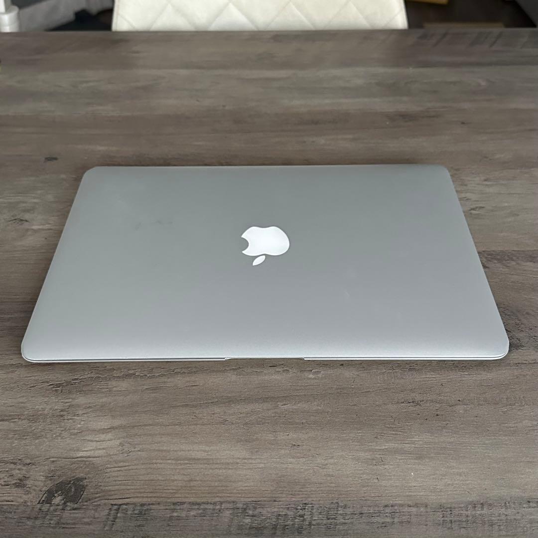動作OK MacBook Air 13 2015 i5 4GB 128GB