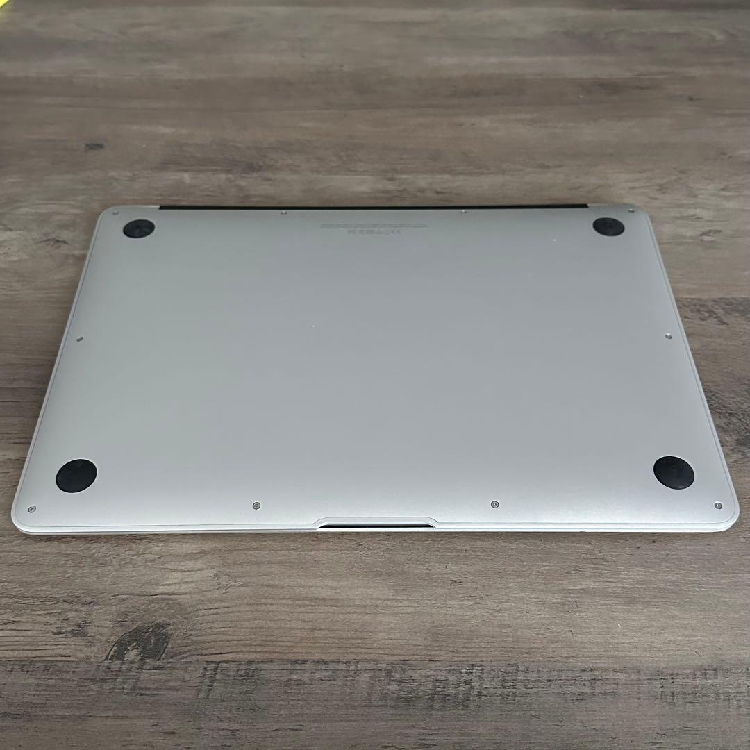動作OK MacBook Air 13 2015 i5 4GB 128GB