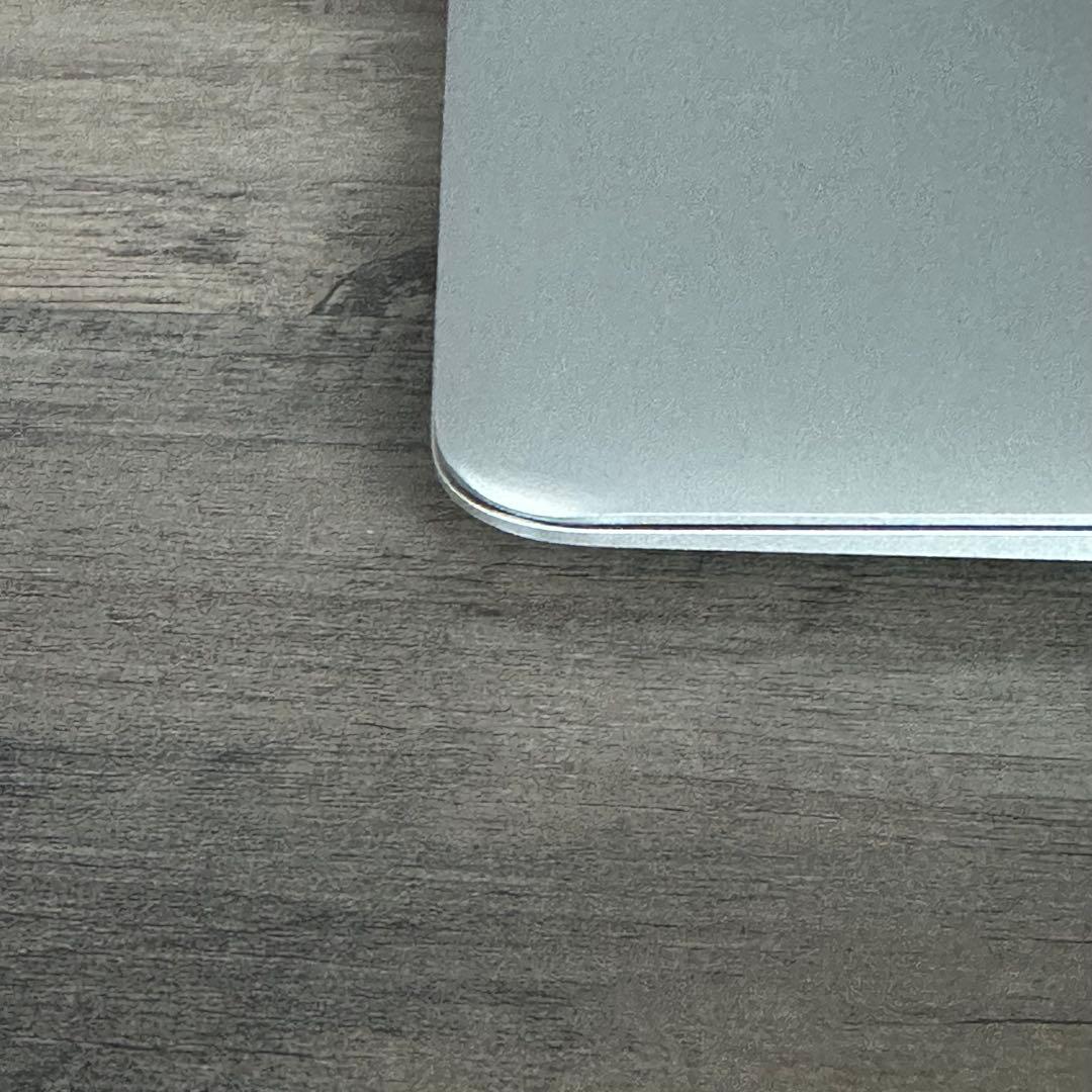 動作OK MacBook Air 13 2015 i5 4GB 128GB