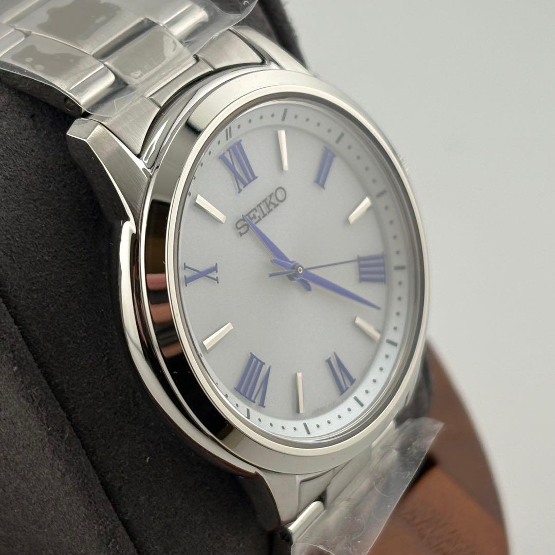 【新品未使用】セイコー　V131-0AG0 ソーラー　メンズ　SBPL007