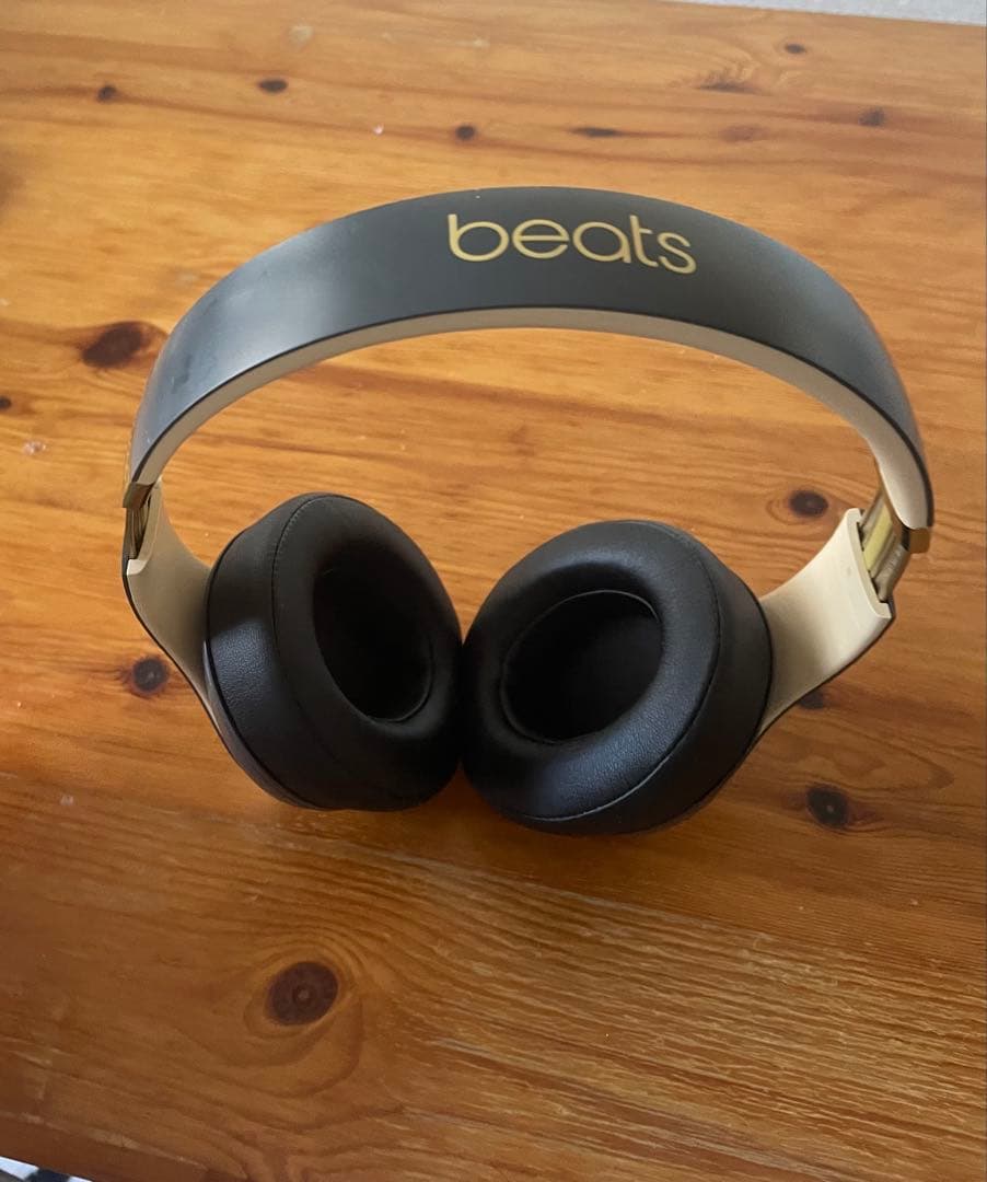 Beats studio3 Wireless ヘッドホン ブラック/ゴールド