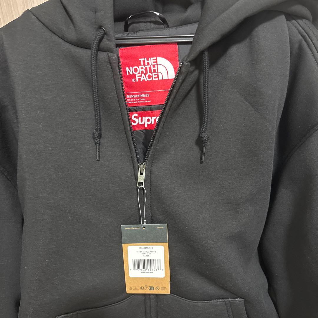 The North Face x Supreme ブラックフーディ