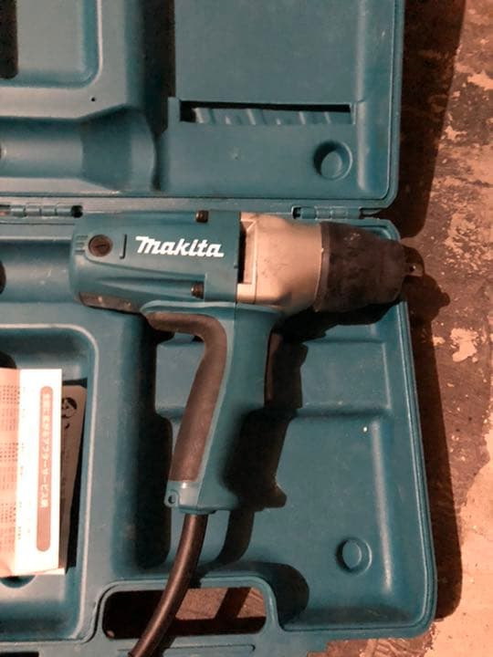 マキタ インパクトレンチ　100Ｖ