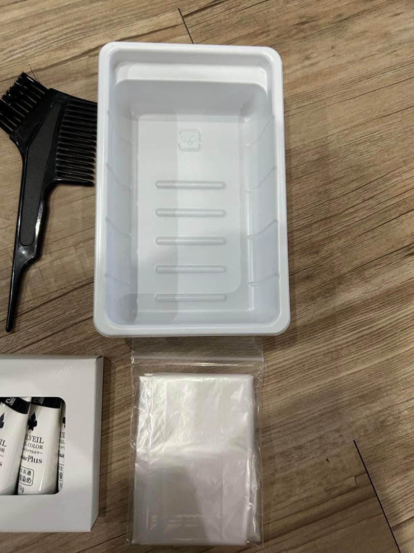 マルベールロイヤルカラーアミノプラス　白髪染め　03ブラウン　5箱　おまけ付