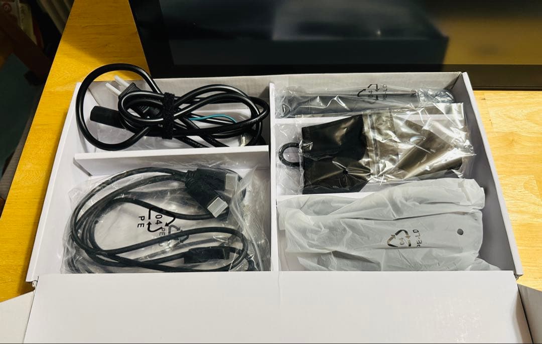 XPpen Artist 24 2K QHD 液晶ペンタブレット本体