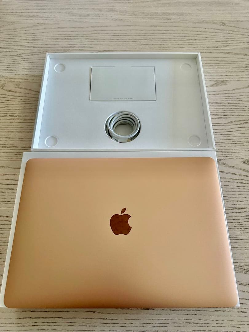 【未使用に近い⭐︎美品】Apple MacBook Air M1