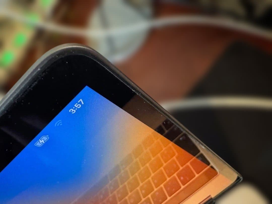 MacBook本体 MacBook Pro 13 (2017) Core i5/16GB/1TB